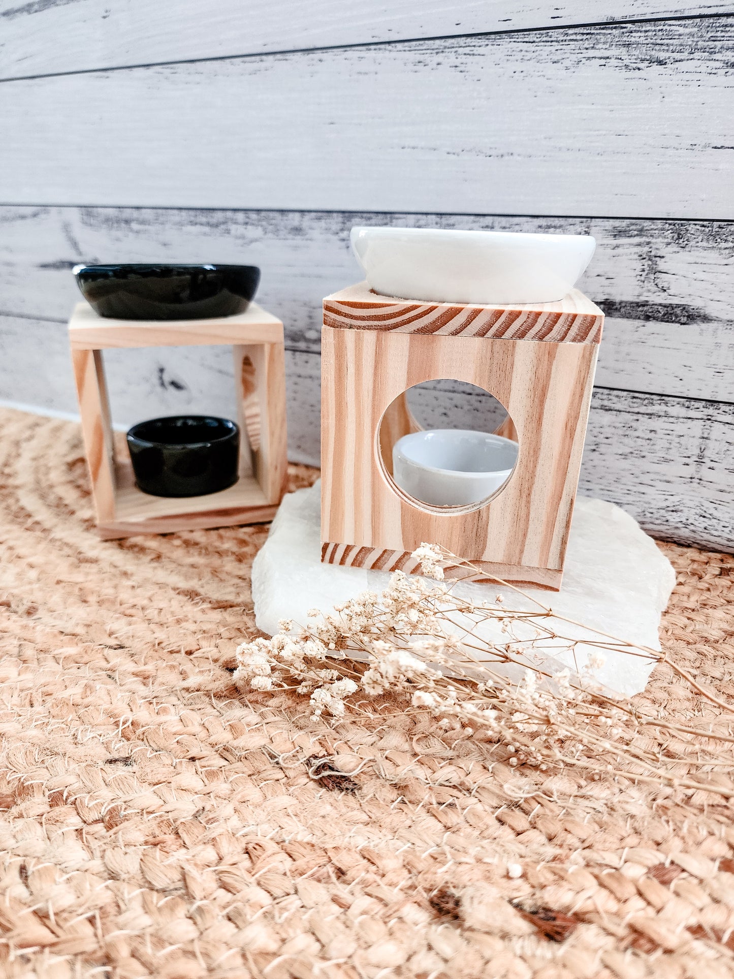 WOODEN TEALIGHT WAX MELT WARMER - WHITE