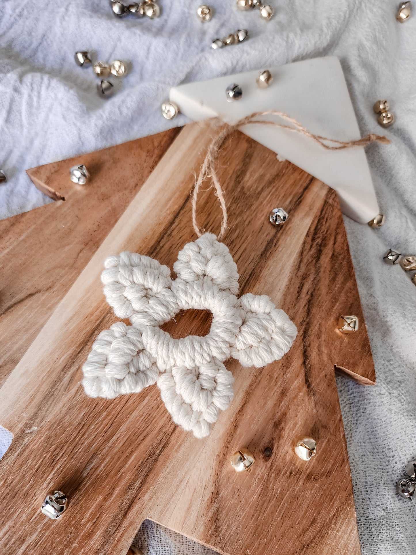 CHRISTMAS TREE ORNAMENT - MACRAME STAR