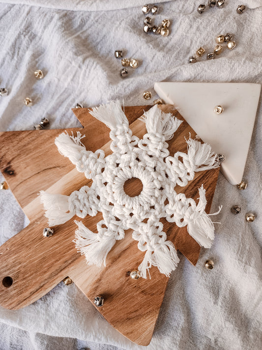 CHRISTMAS - MACRAME SNOWFLAKE COASTER