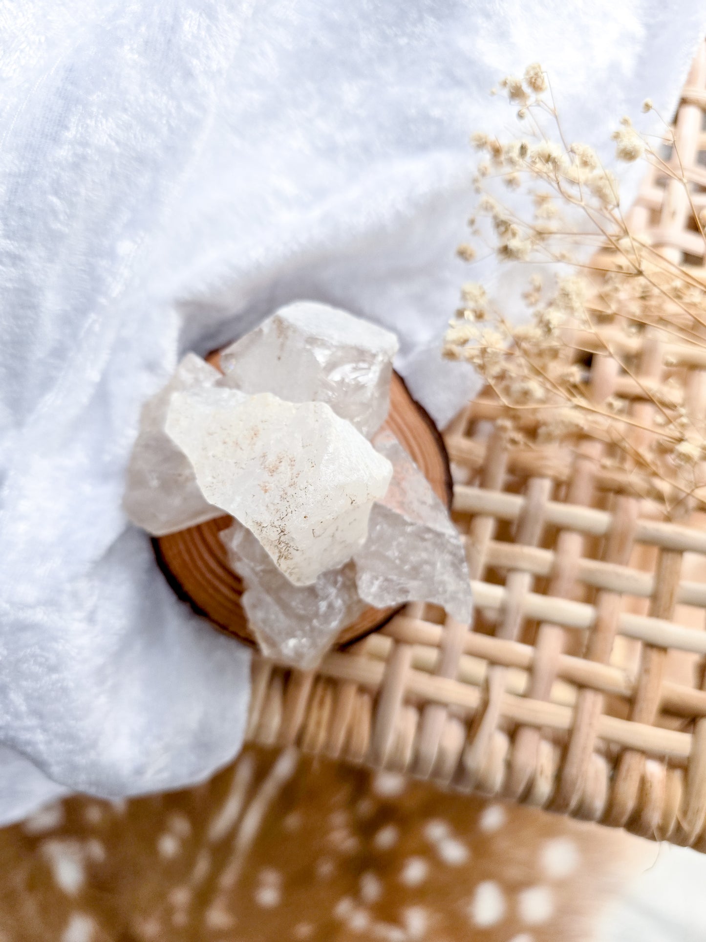 SMALL RAW CLEAR QUARTZ CHUNK (natural)