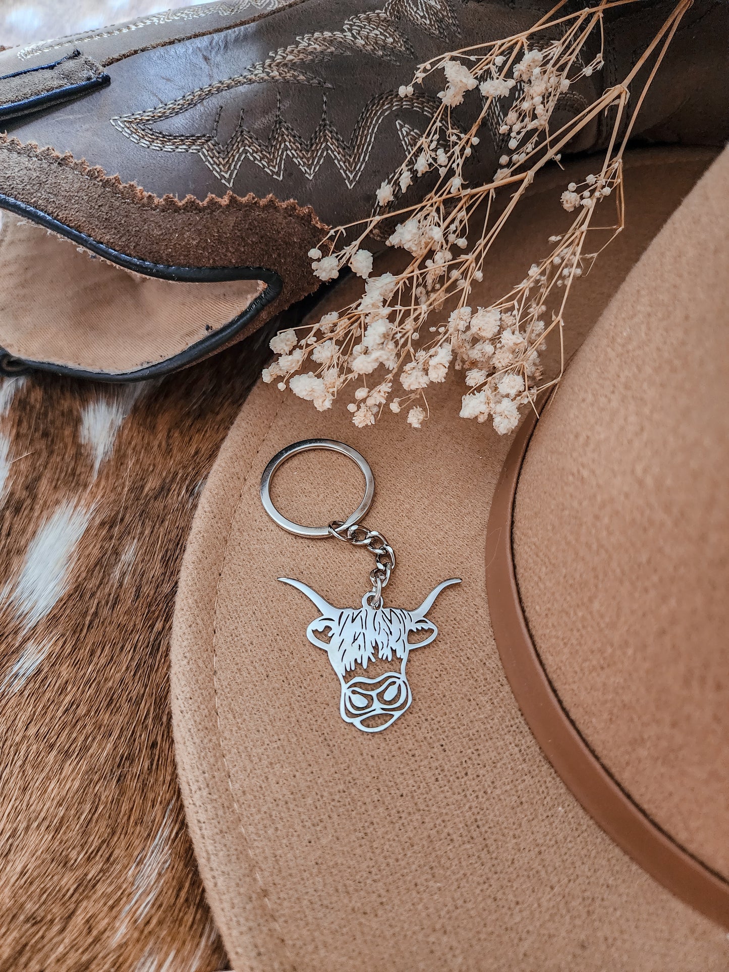 "NED" HIGHLAND COW KEYCHAIN